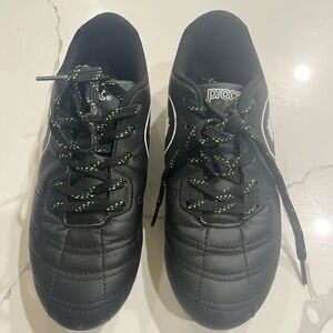 Puma Kids Shoes - Black with Green Accents